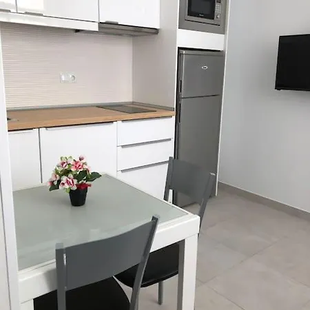 Modern Comfort Renovated Canteras Lägenhet
